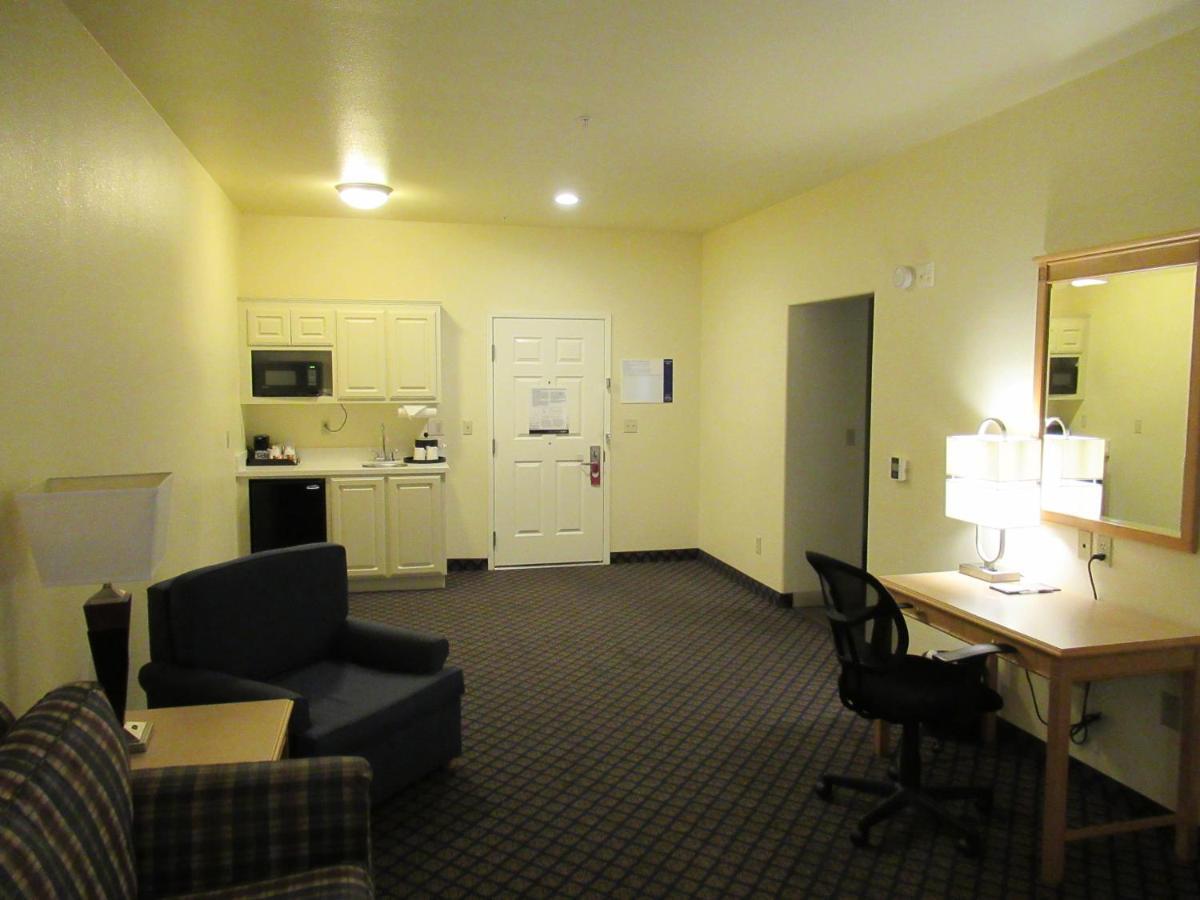 Hampton Inn & Suites San Jose Exterior photo
